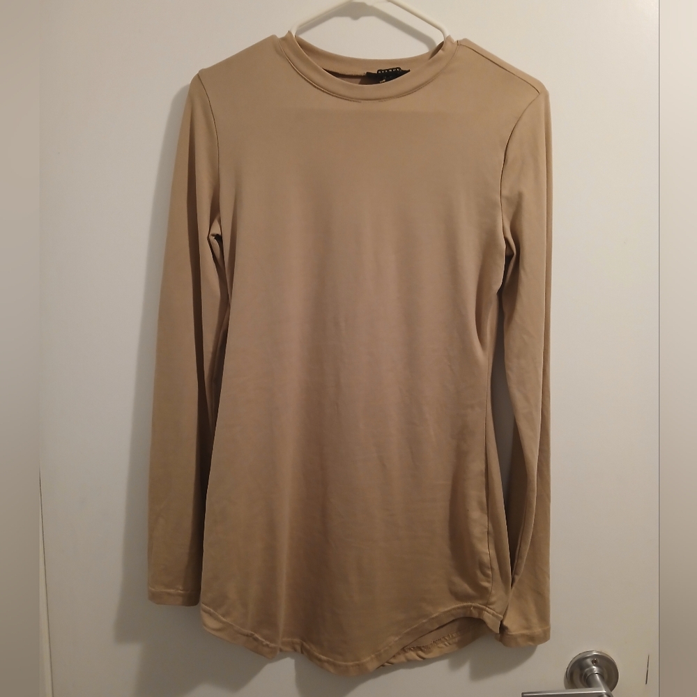 🤯 2/$15 Revamped Tan Polyester Longsleeve Dress Size Medium (M)